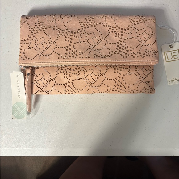 Urban Expressions Blush Pink Laser Cut Clutch - Picture 1 of 8